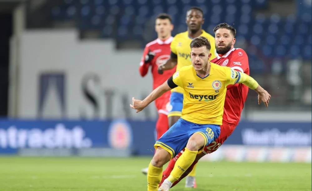 私生活相联 私生活相联