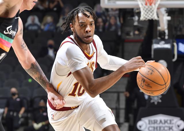 调整战术和 调整战术和