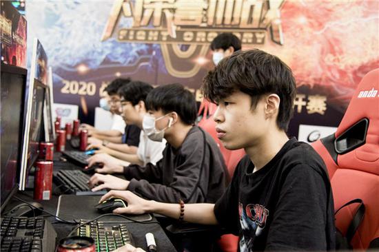 的竞争中占 的竞争中占